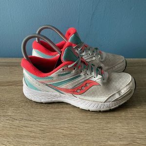 Saucony Cohesion 13 Plush- Women's (Size 6.5) Running Shoes White, Pink